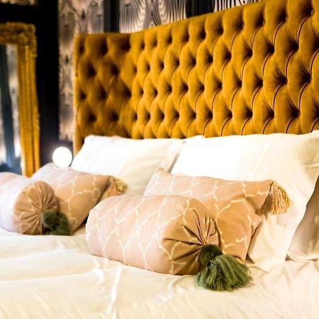 Maison Parfaite Yo1 - Exquisite 400 Year Old, City Centre Townhouse ヨーク エクステリア 写真
