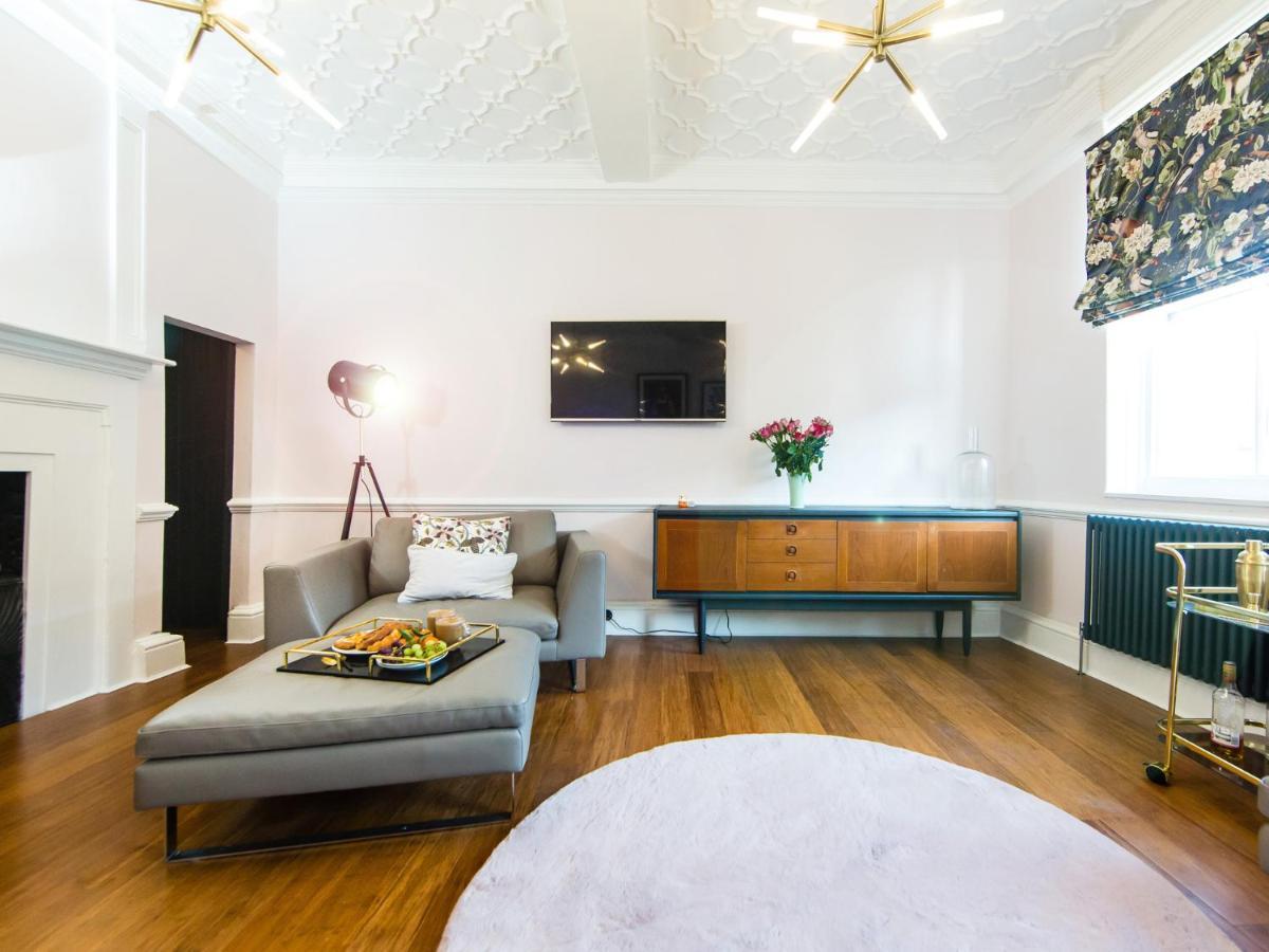 Maison Parfaite Yo1 - Exquisite 400 Year Old, City Centre Townhouse ヨーク エクステリア 写真