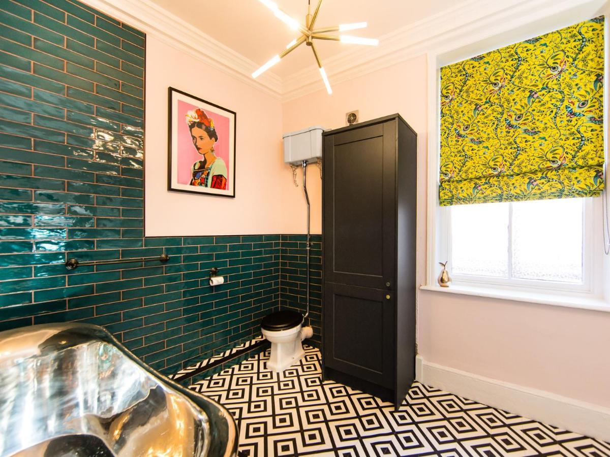Maison Parfaite Yo1 - Exquisite 400 Year Old, City Centre Townhouse ヨーク エクステリア 写真