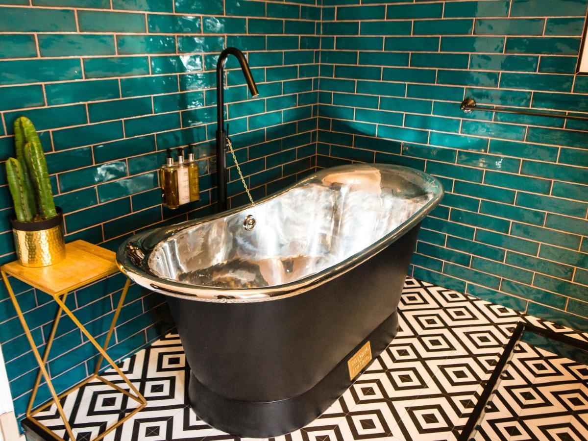 Maison Parfaite Yo1 - Exquisite 400 Year Old, City Centre Townhouse ヨーク エクステリア 写真
