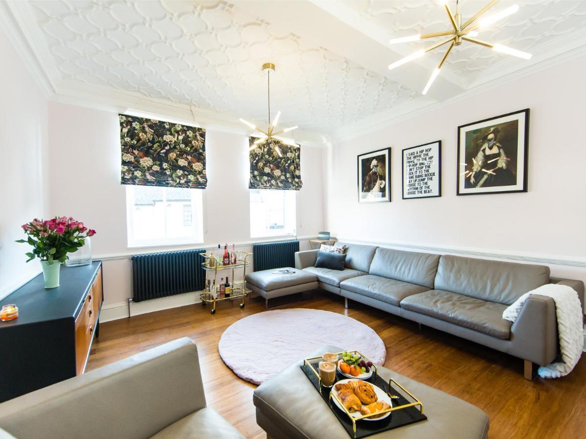 Maison Parfaite Yo1 - Exquisite 400 Year Old, City Centre Townhouse ヨーク エクステリア 写真